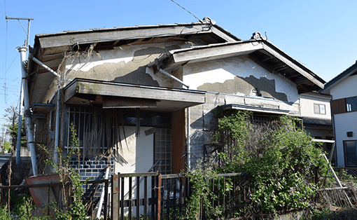 「家の売却や解体を含む遺品整理を提供」イメージ画像